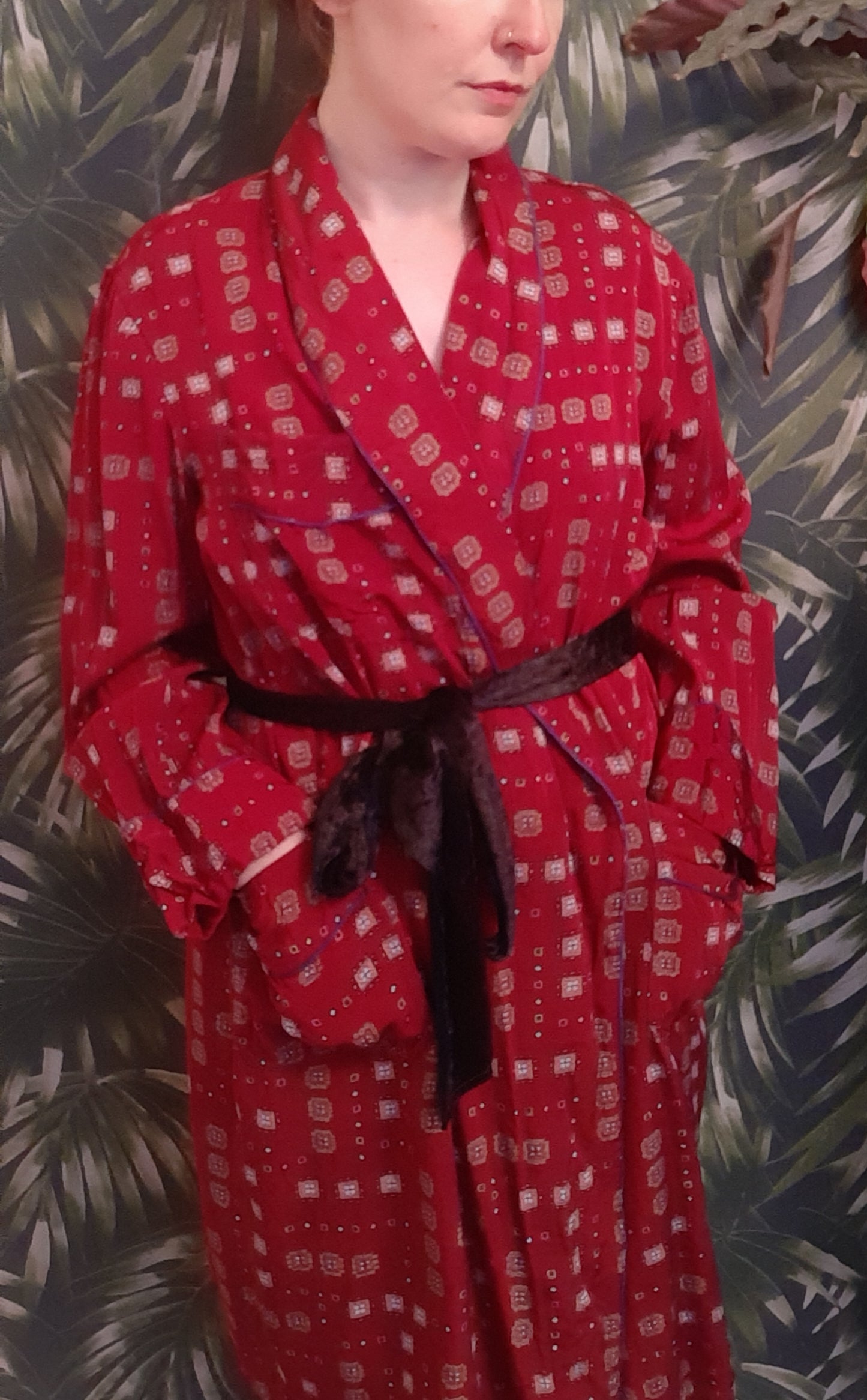 Wine pattern robe with black crushed velvet belt