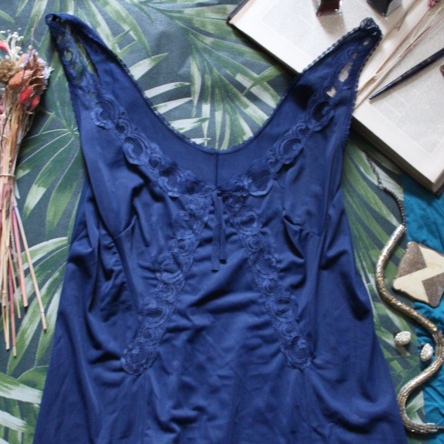 Slinky night blue slip