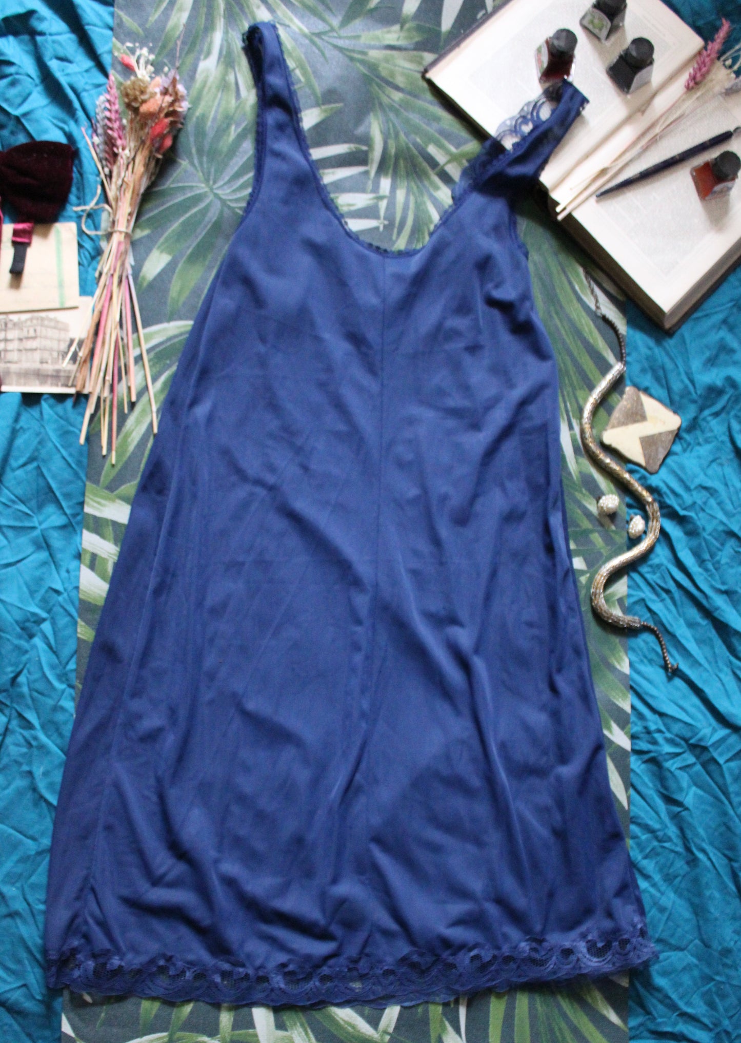 Slinky night blue slip