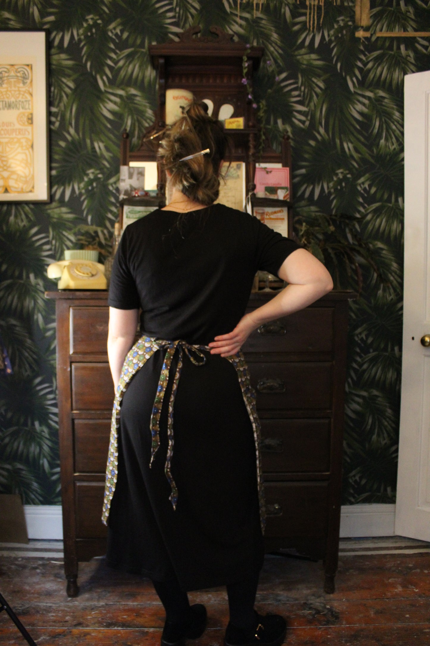 Walnut half apron with button pattern