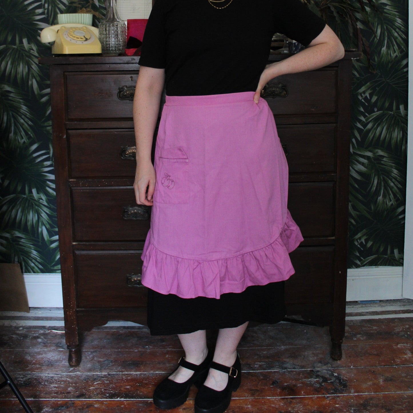 Cherry pink frilly half apron