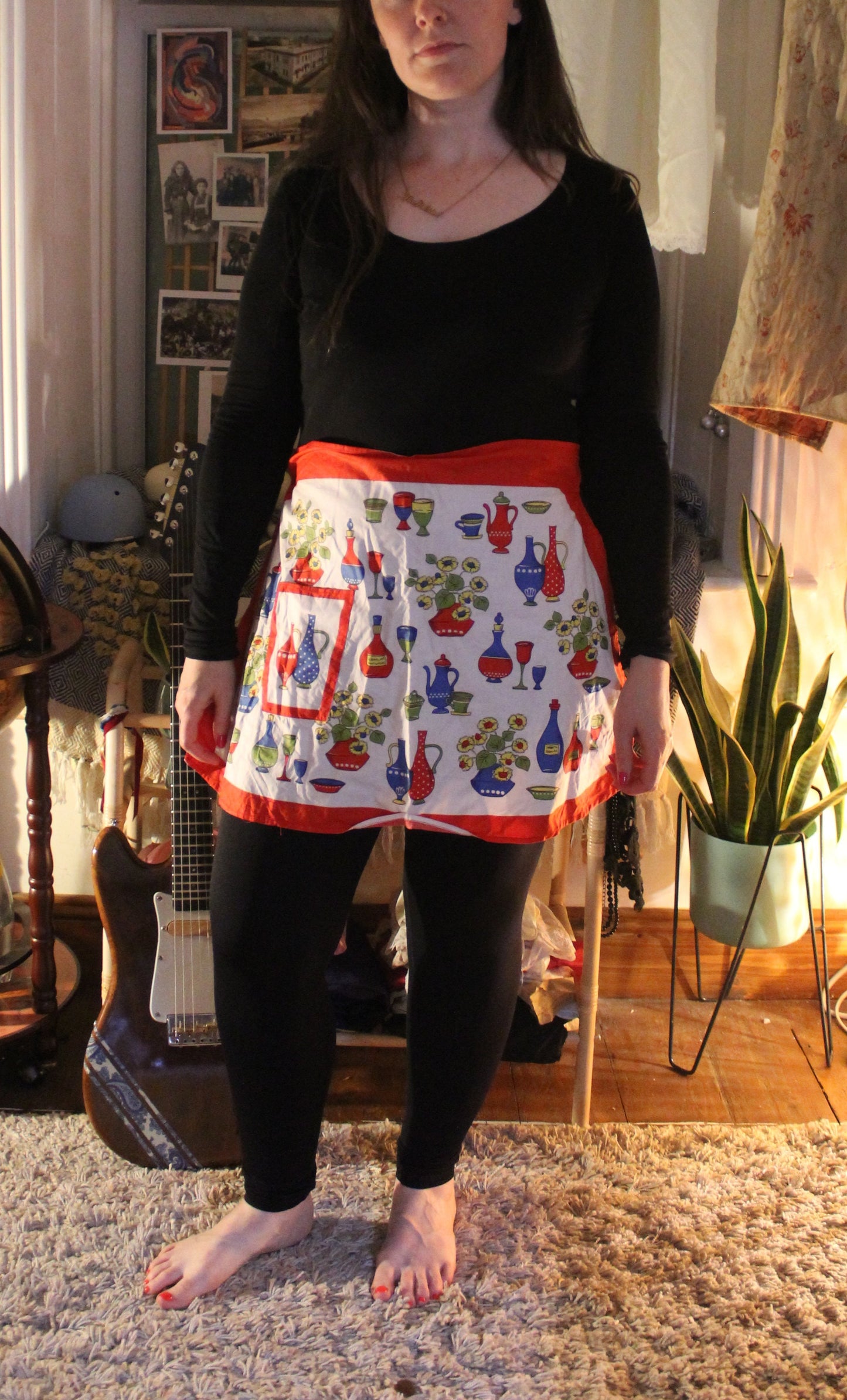 Bottle and vase apron