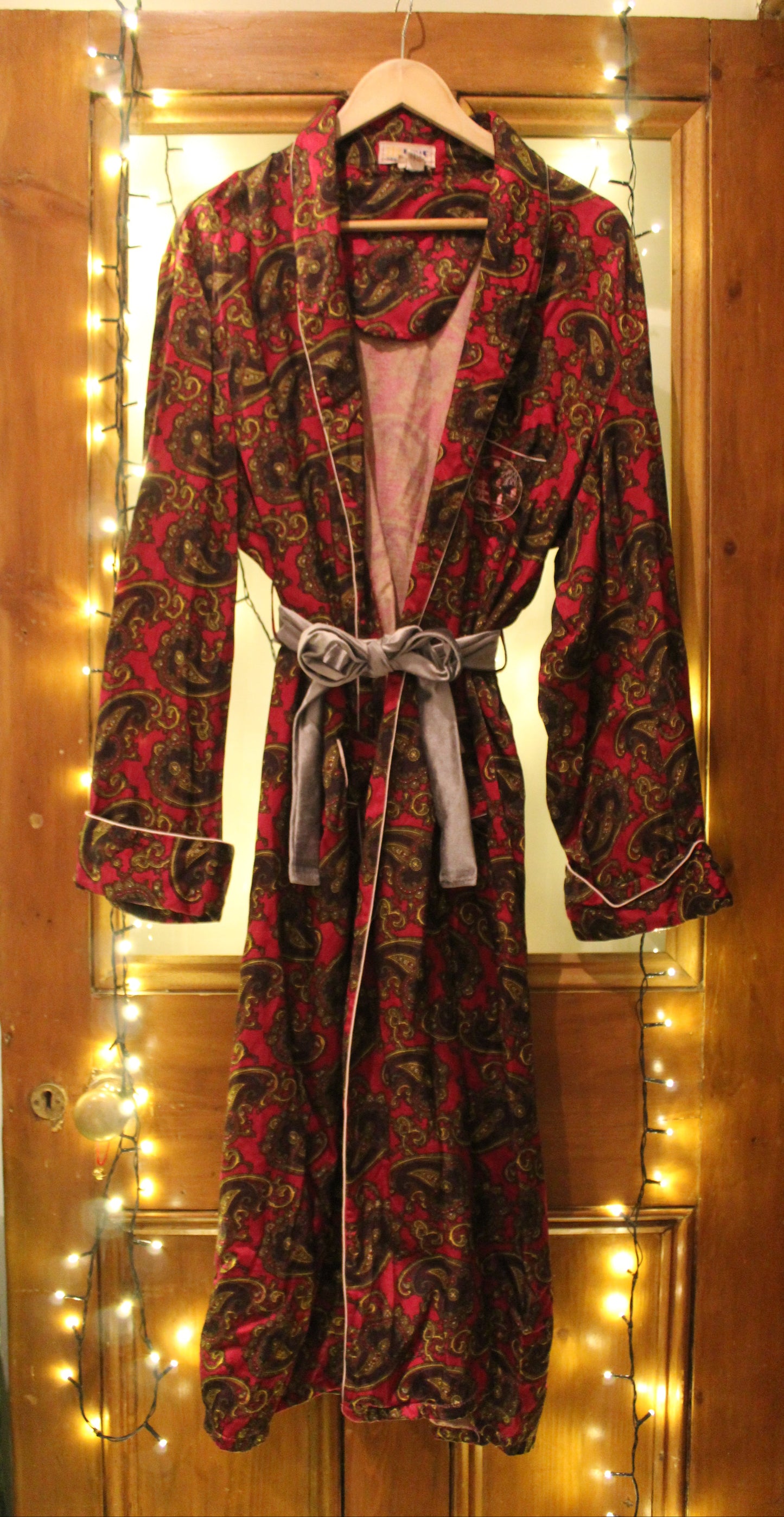 Wine robe with paisley design
