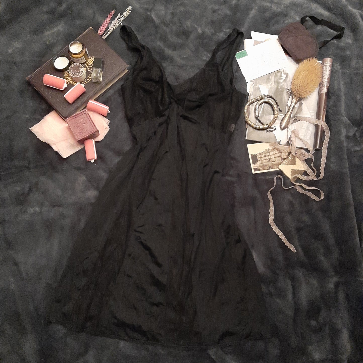 Bow lace slip