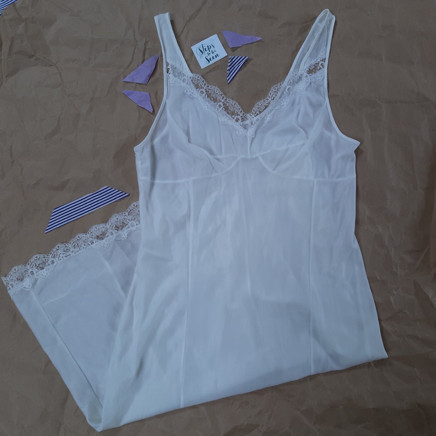 Off white structured slip