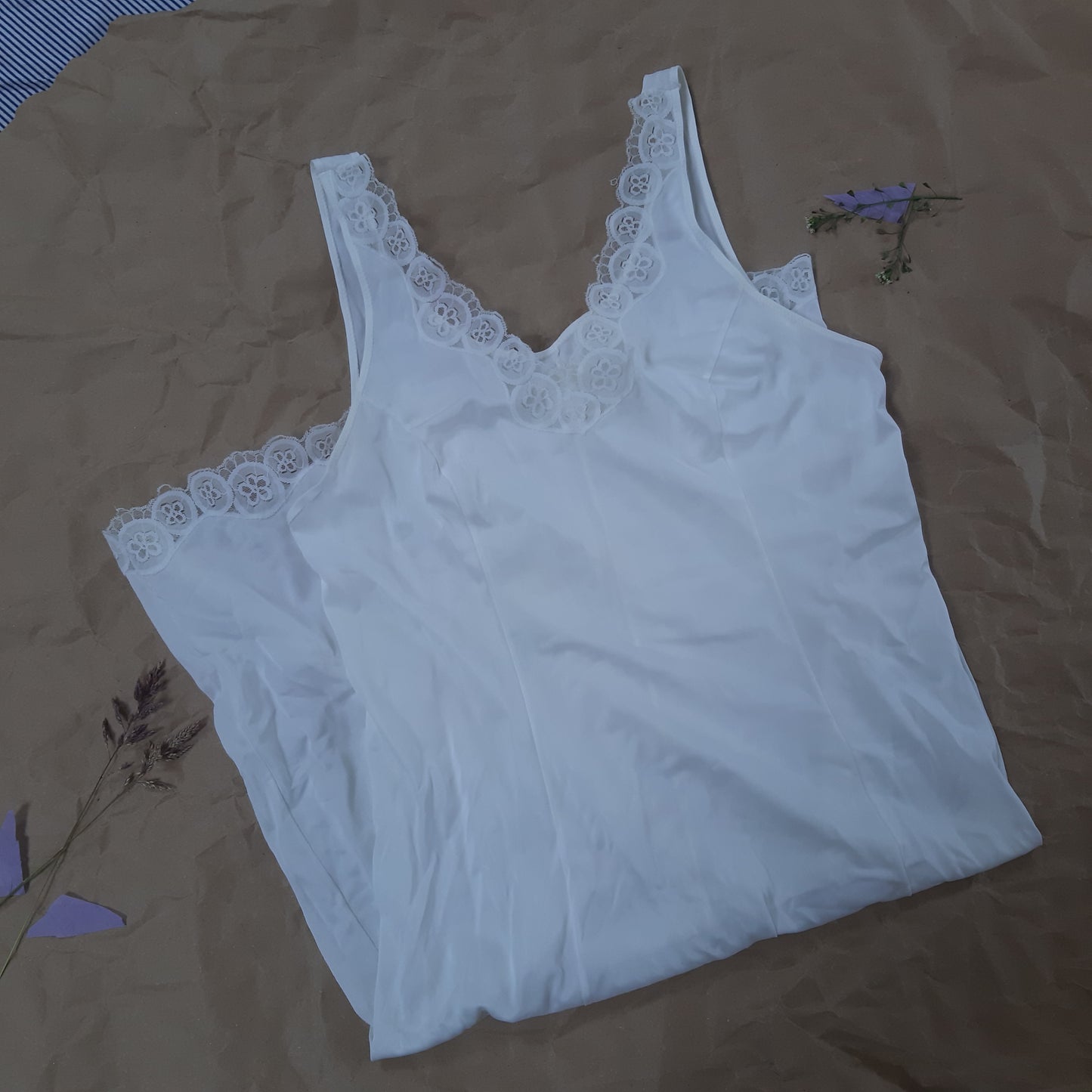 White slip with sunflower trim