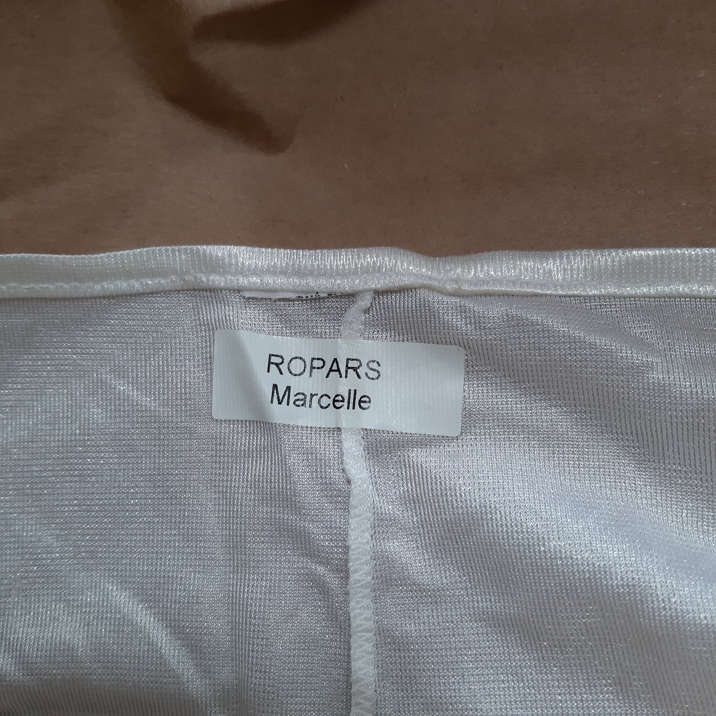 Spaggeti strap slip with lace vee front