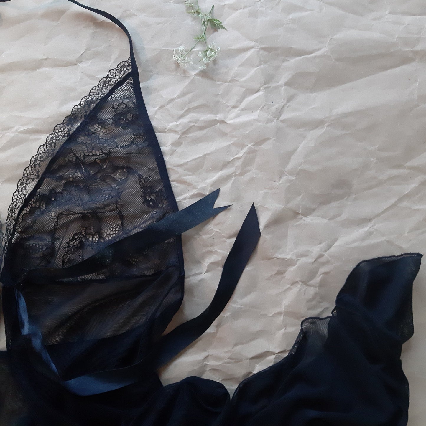 Black wrap with cascading back and ribbon tie