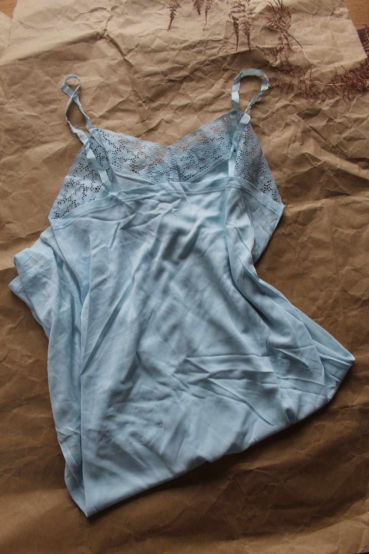 Powder blue slip