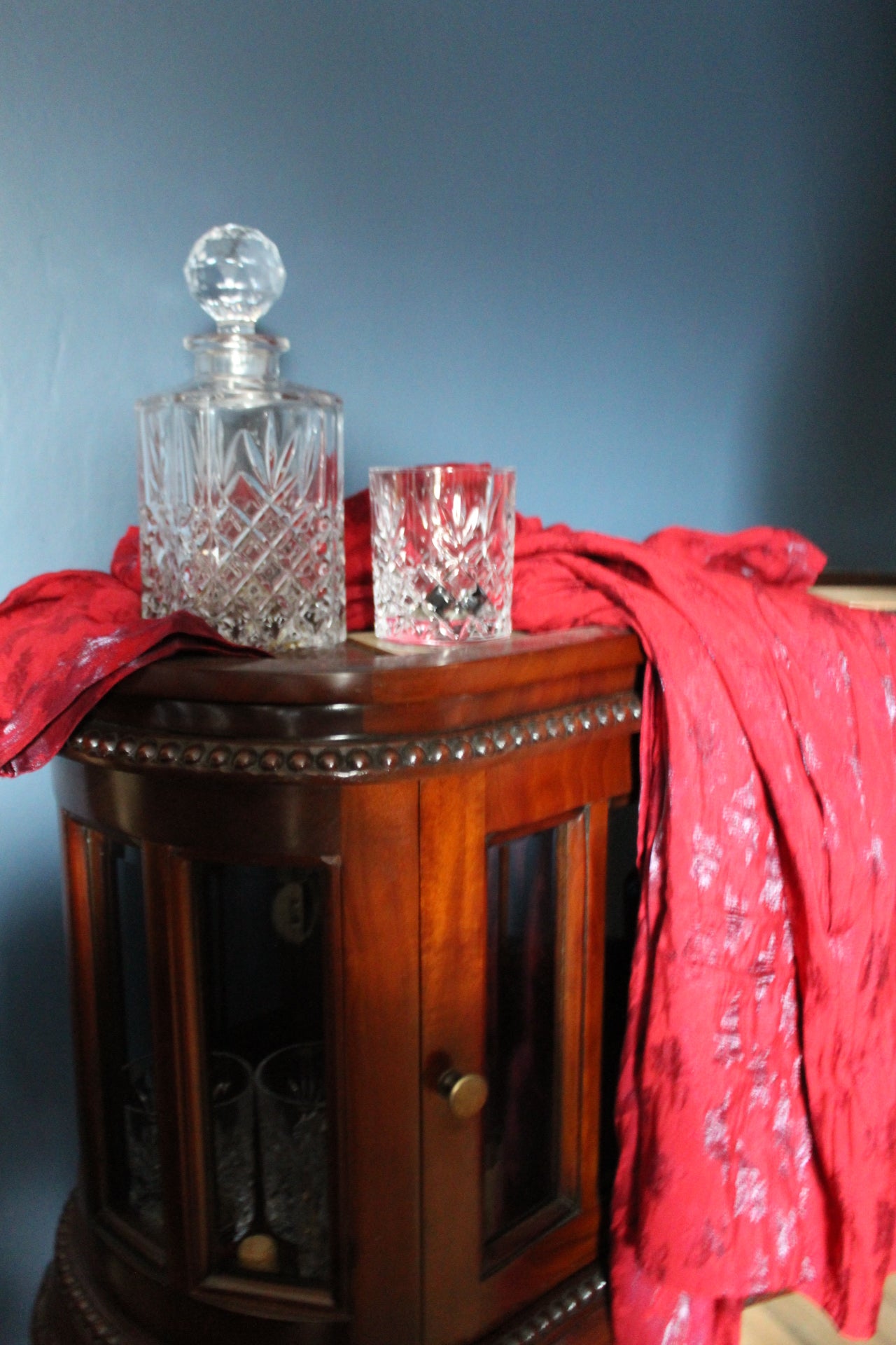 Wine robe with purple roses