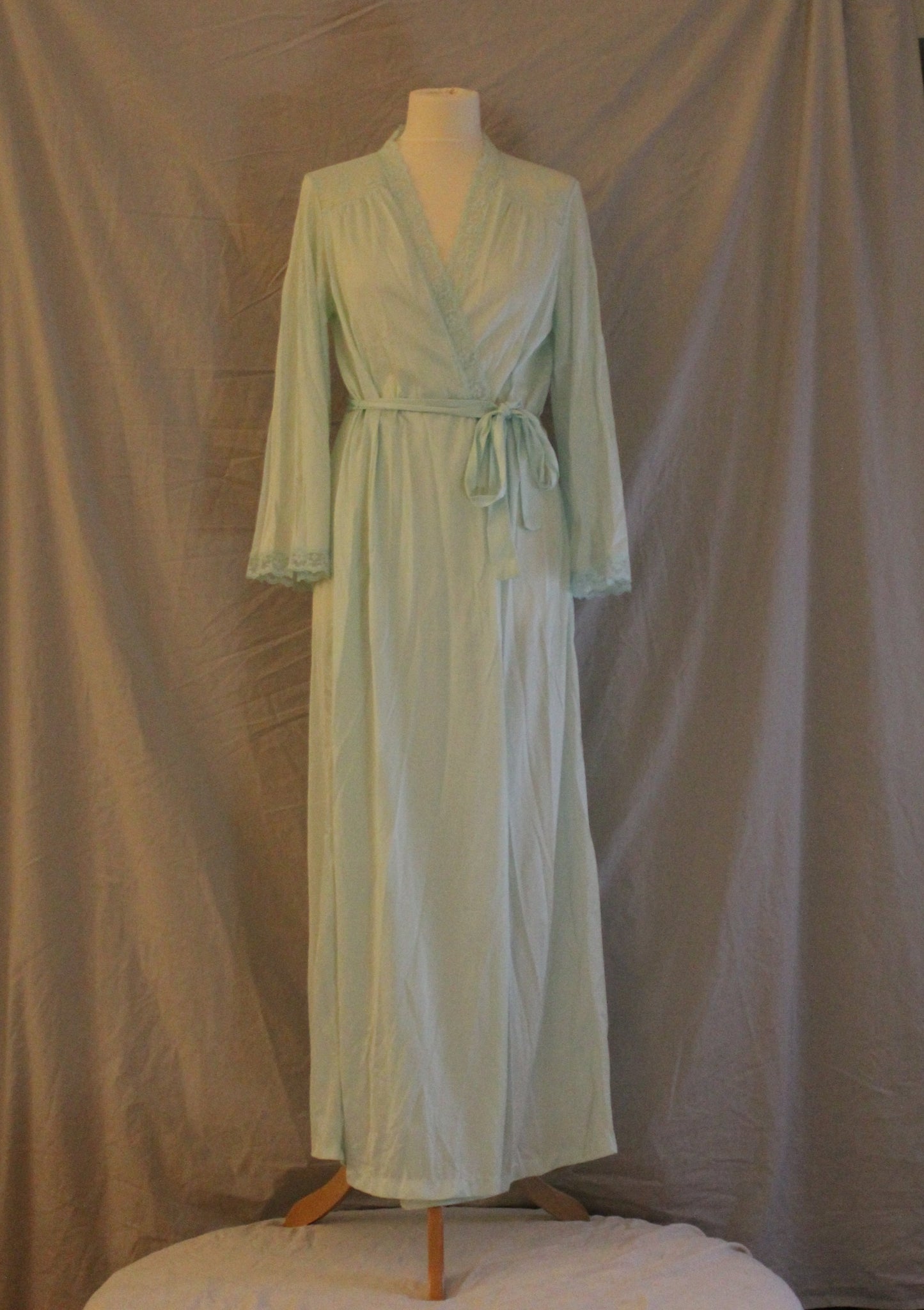 Mint robe with lace panel back