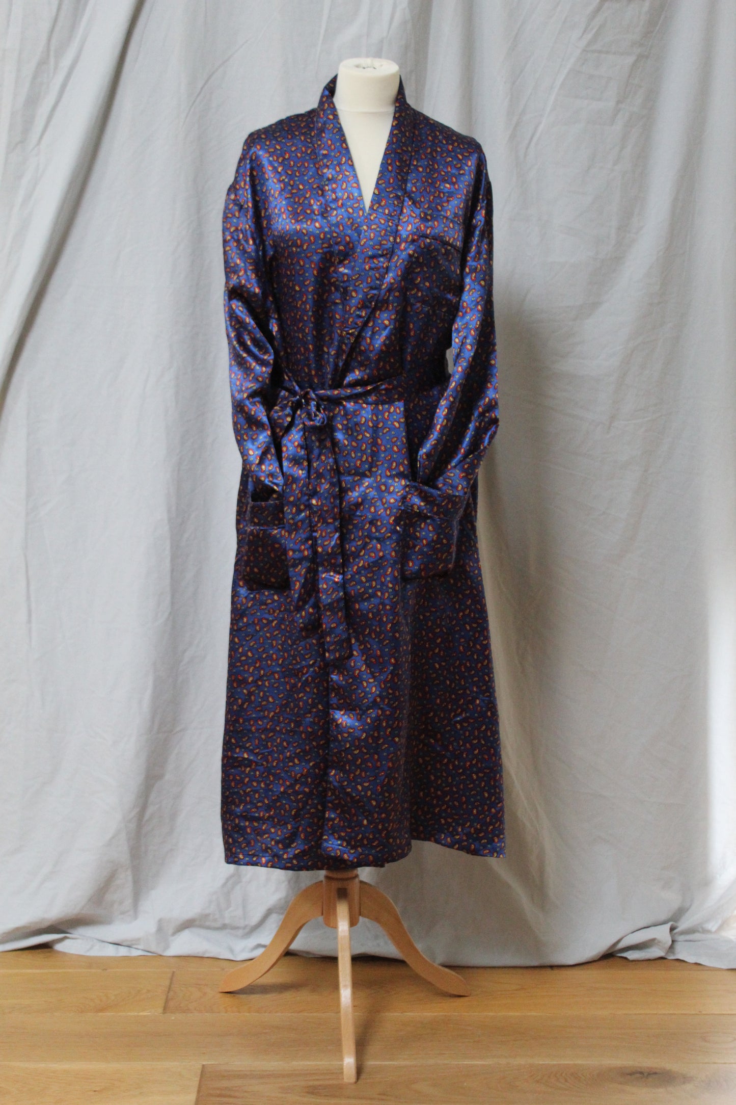 Blue robe with yellow and red paisley
