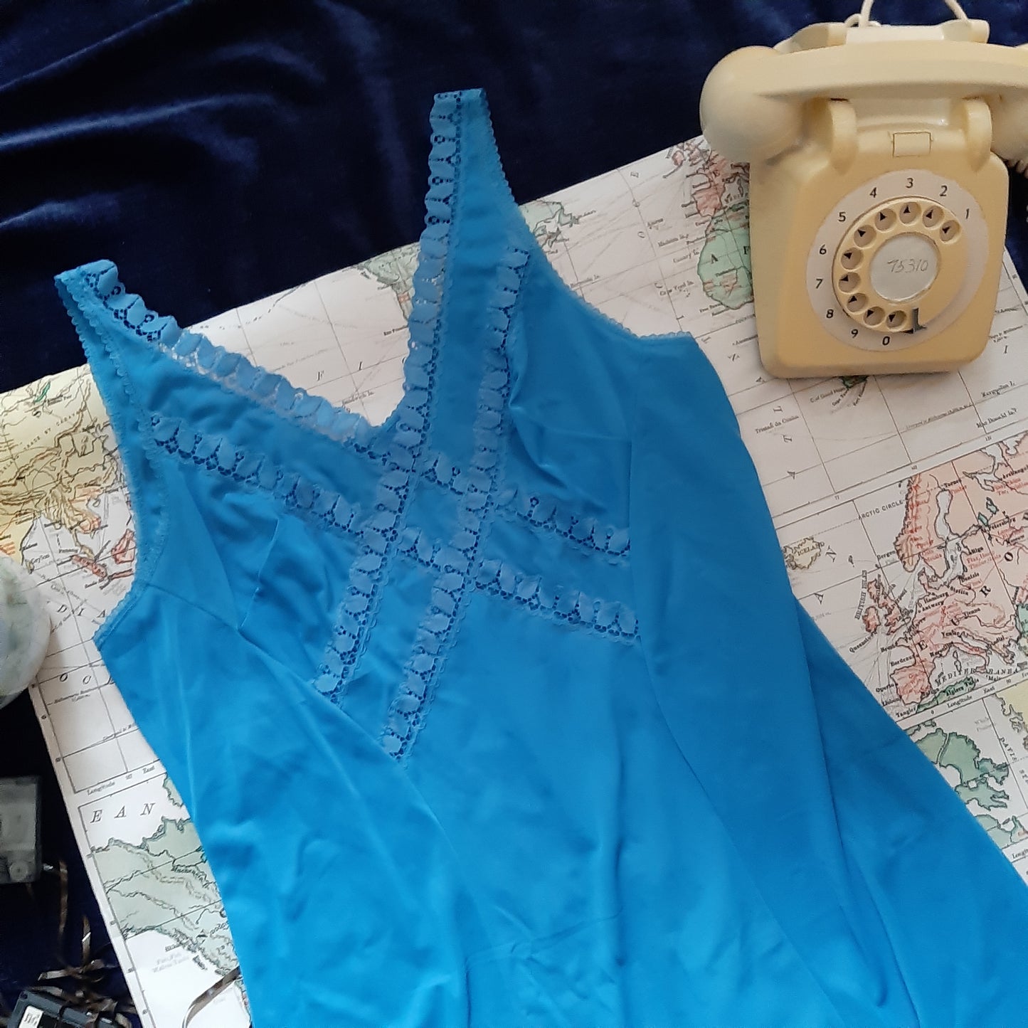 Heart trim blue slip