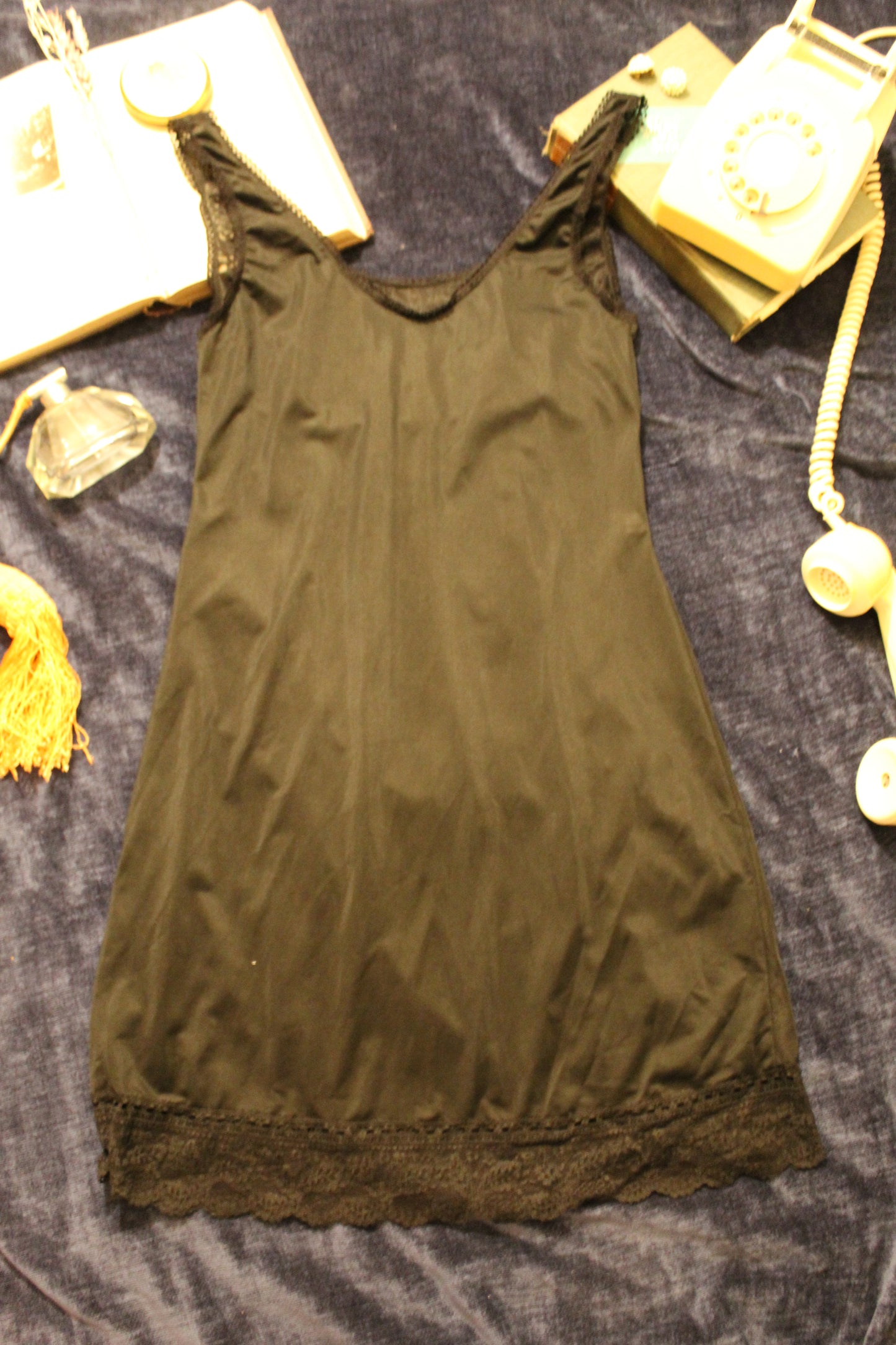 Classic short black slip