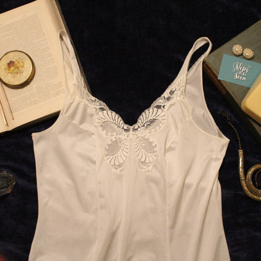 Classic porcelain slip