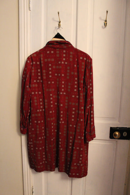 Wine pattern robe with black crushed velvet belt